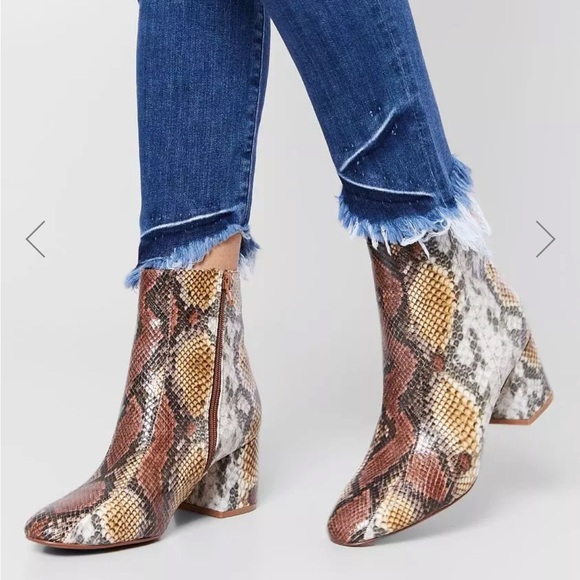 Chinese Laundry Davinna Faux Snakeskin Ankle Boot - Picture 1 of 8